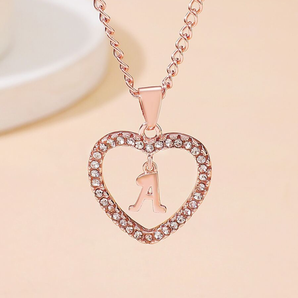 Collar de Corazón con Iniciales de Cristal