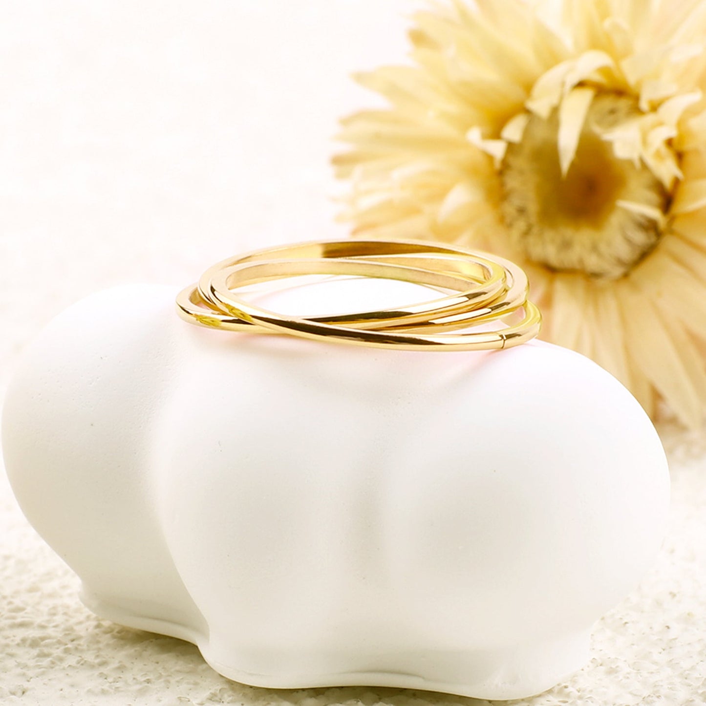 Aura – Anillo Fidget Interconectado Delicado