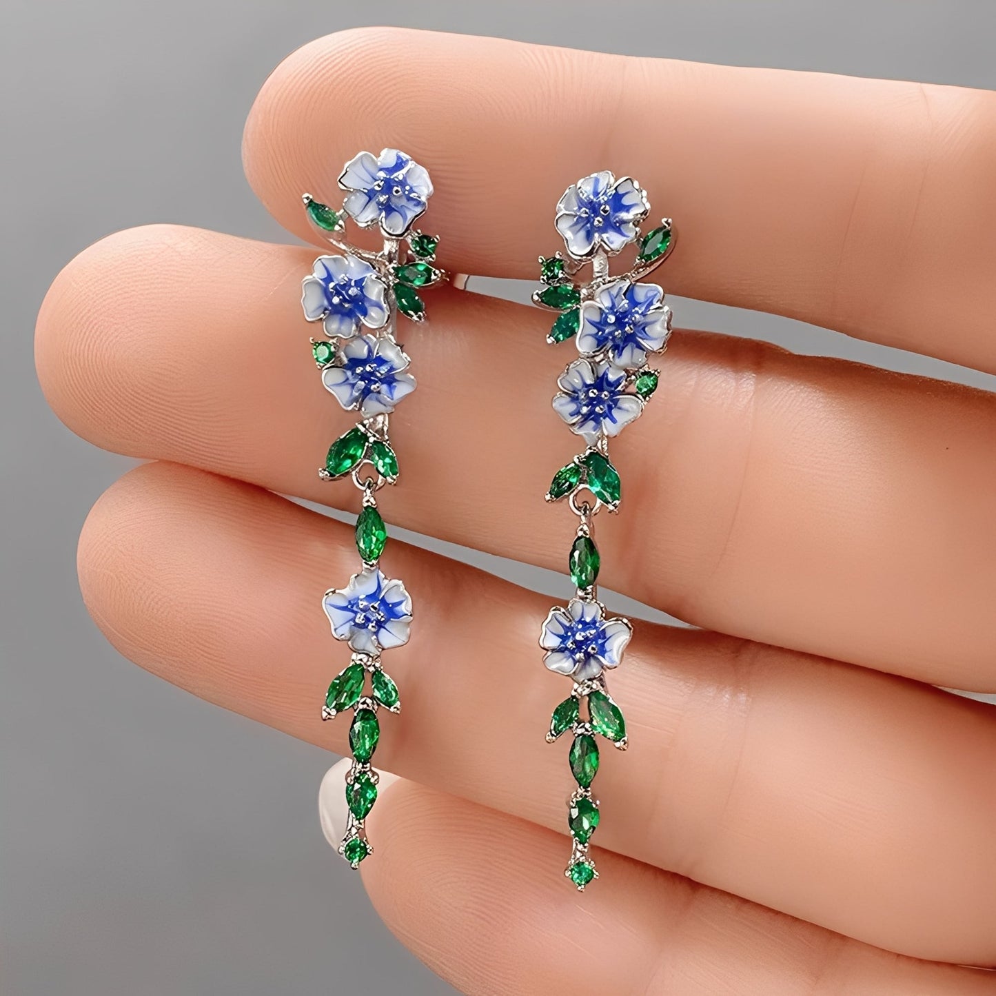 Sophie – Pendientes Cadenas Flores Azules