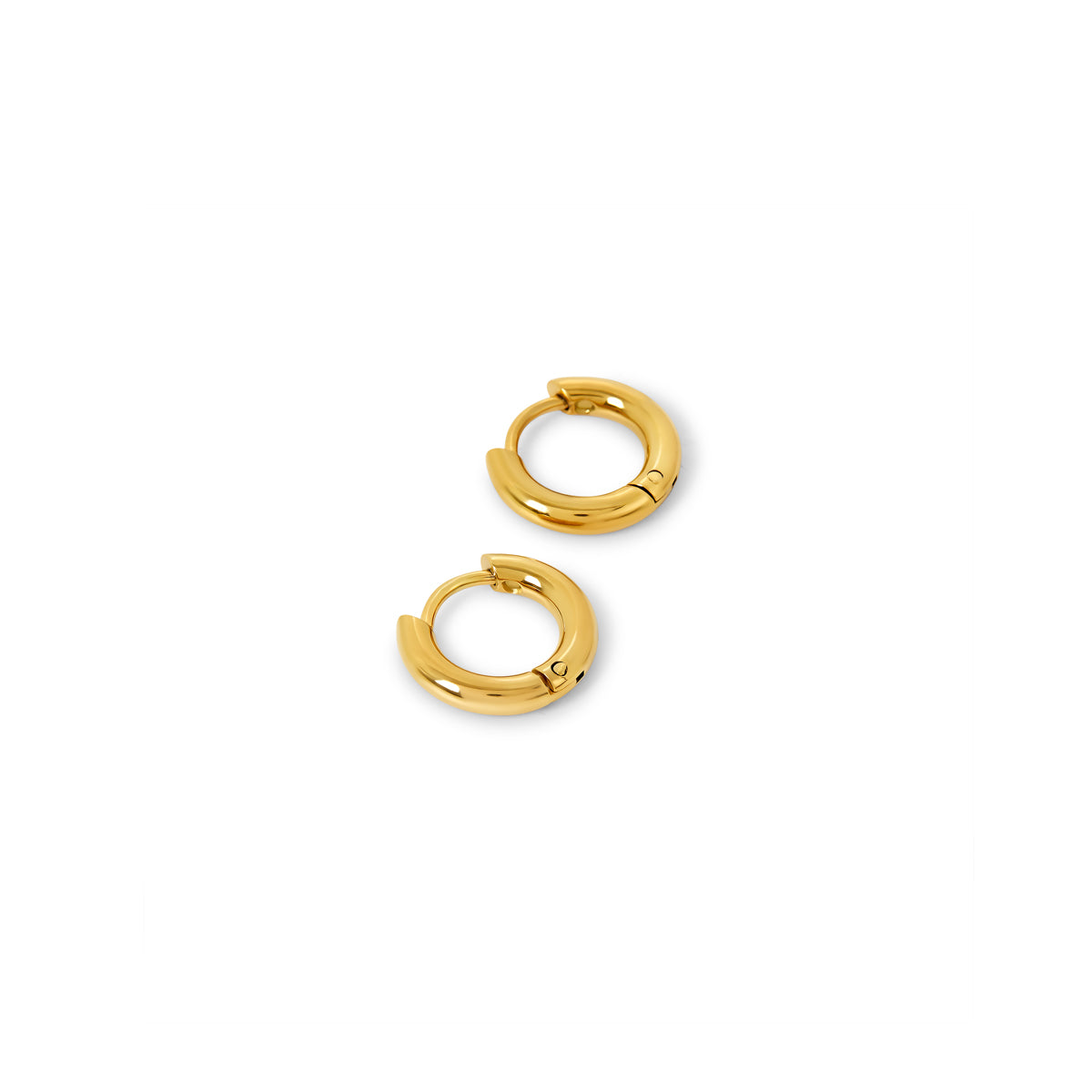 Nathalie – Aretes Huggie en Oro Moderno