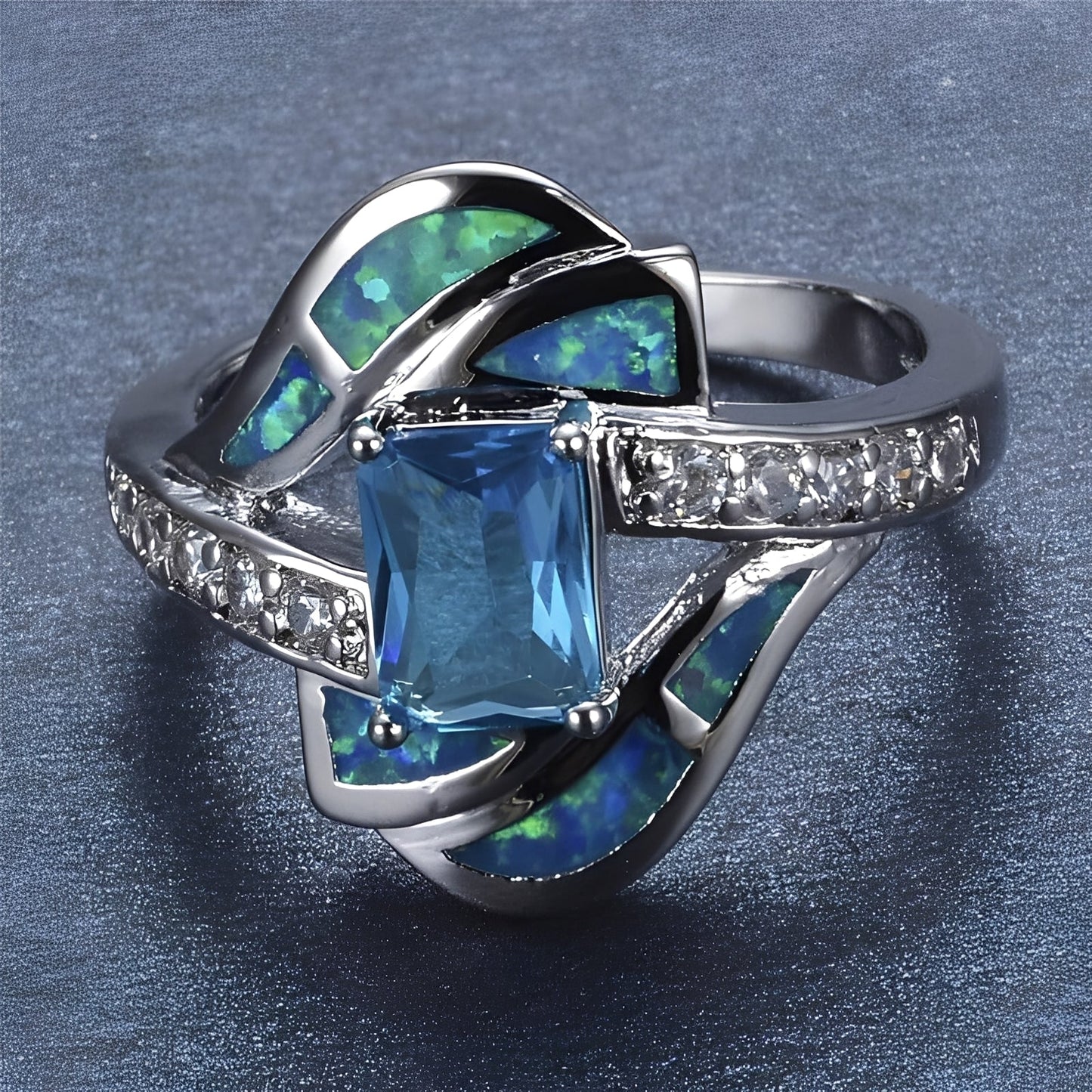 Coralie – Anillo Precioso Zafiro Azul & Ópalo