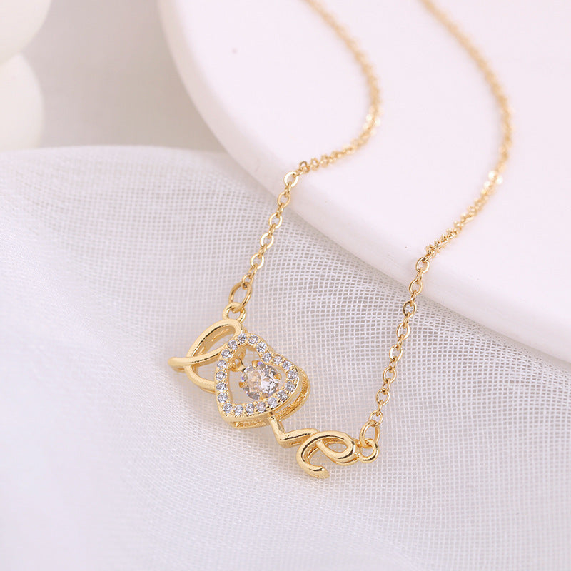 Love Spelled - Collar con colgante de amor