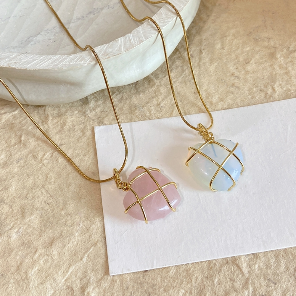 Collar con colgante de corazón y piedra preciosa – Collar de corazón estilo princesa