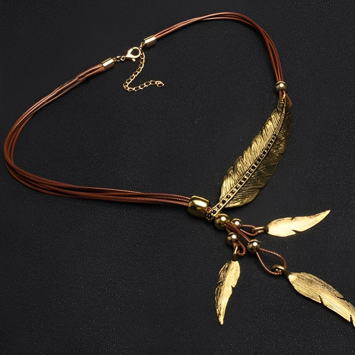 Ariane – Collar Rafia Boho Hojas