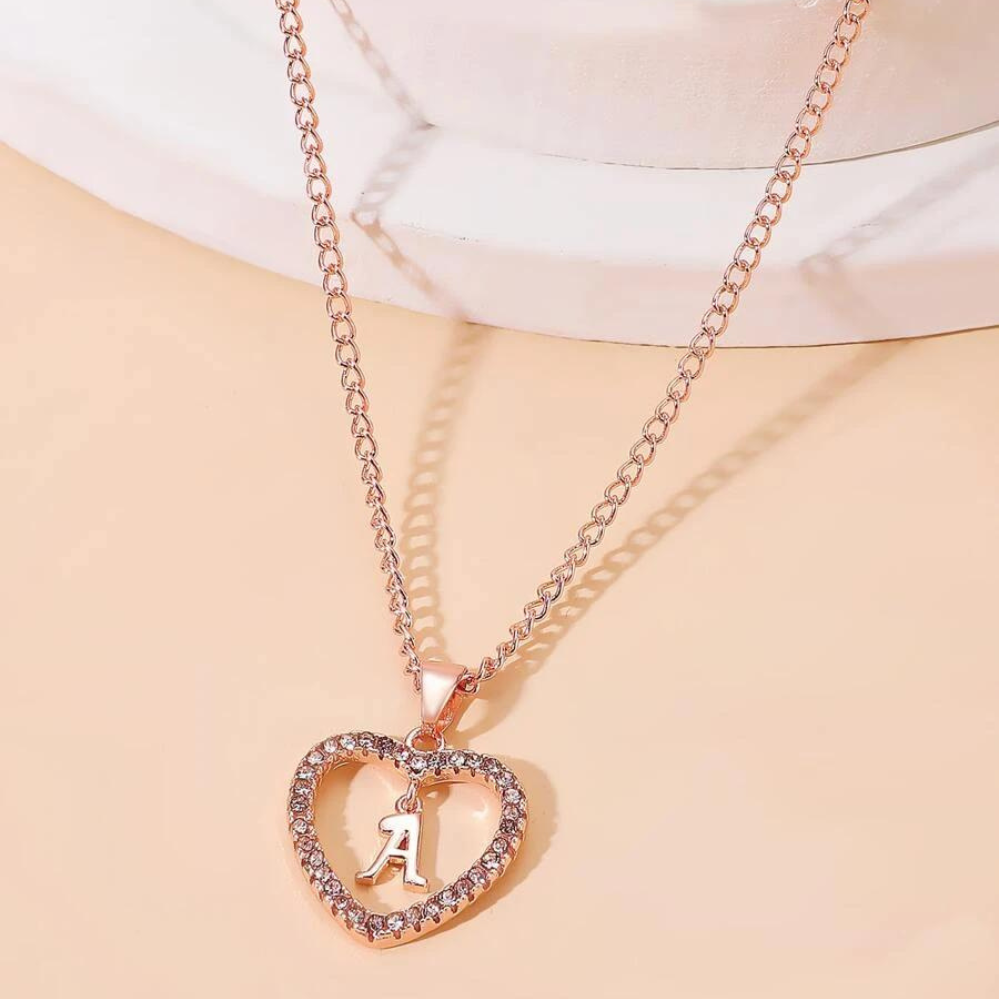 Collar de Corazón con Iniciales de Cristal