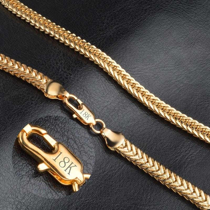 Camille – Collar Liso Exquisito Chapado en Oro 18K