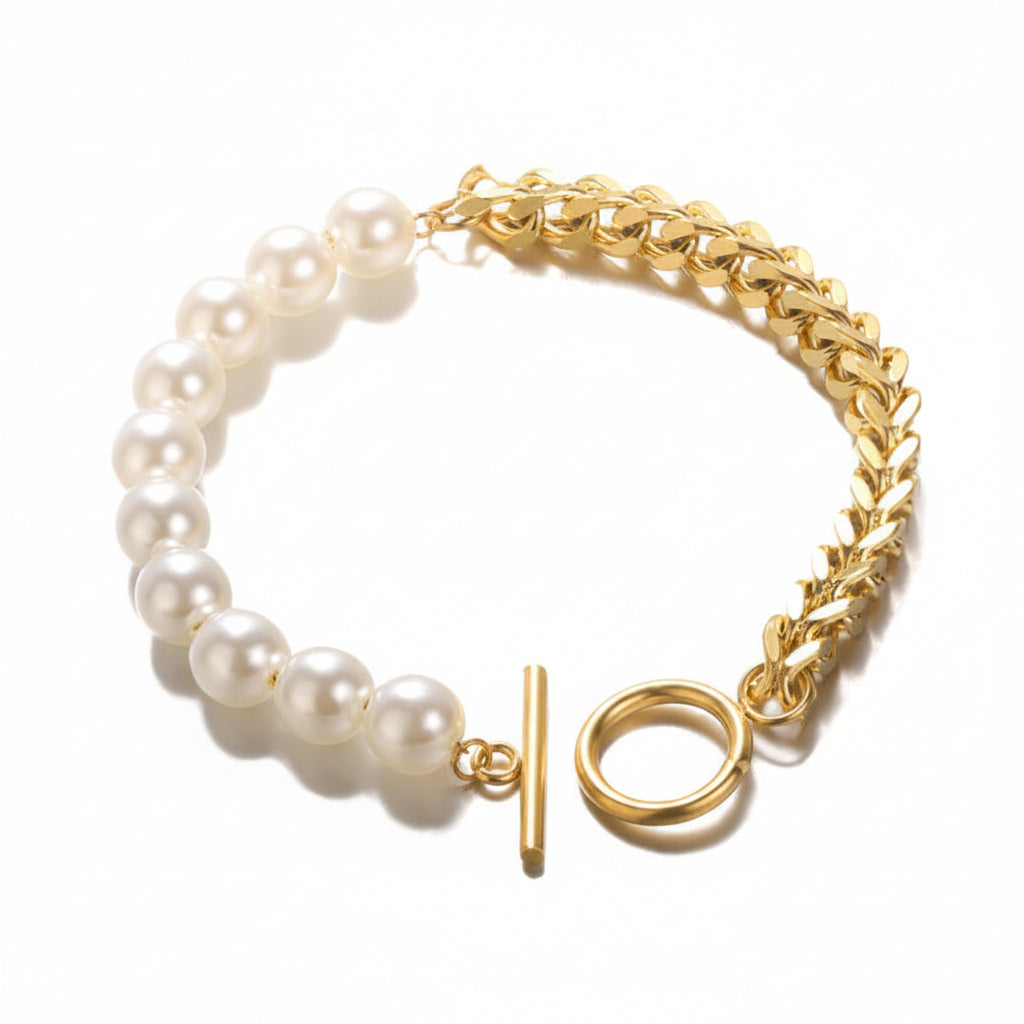 Cassia – Pulsera Dorada Elegante con Perlas