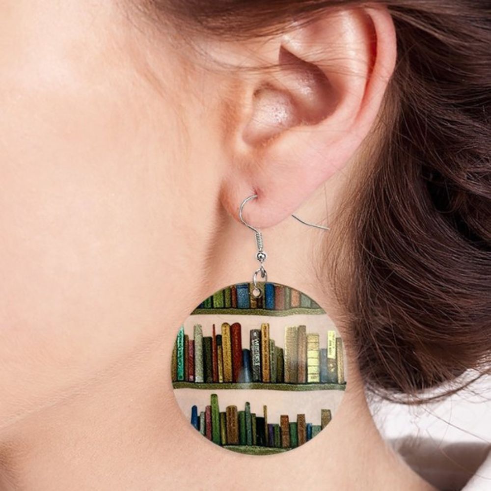 Pendientes de mujer con motivo de libro y biblioteca