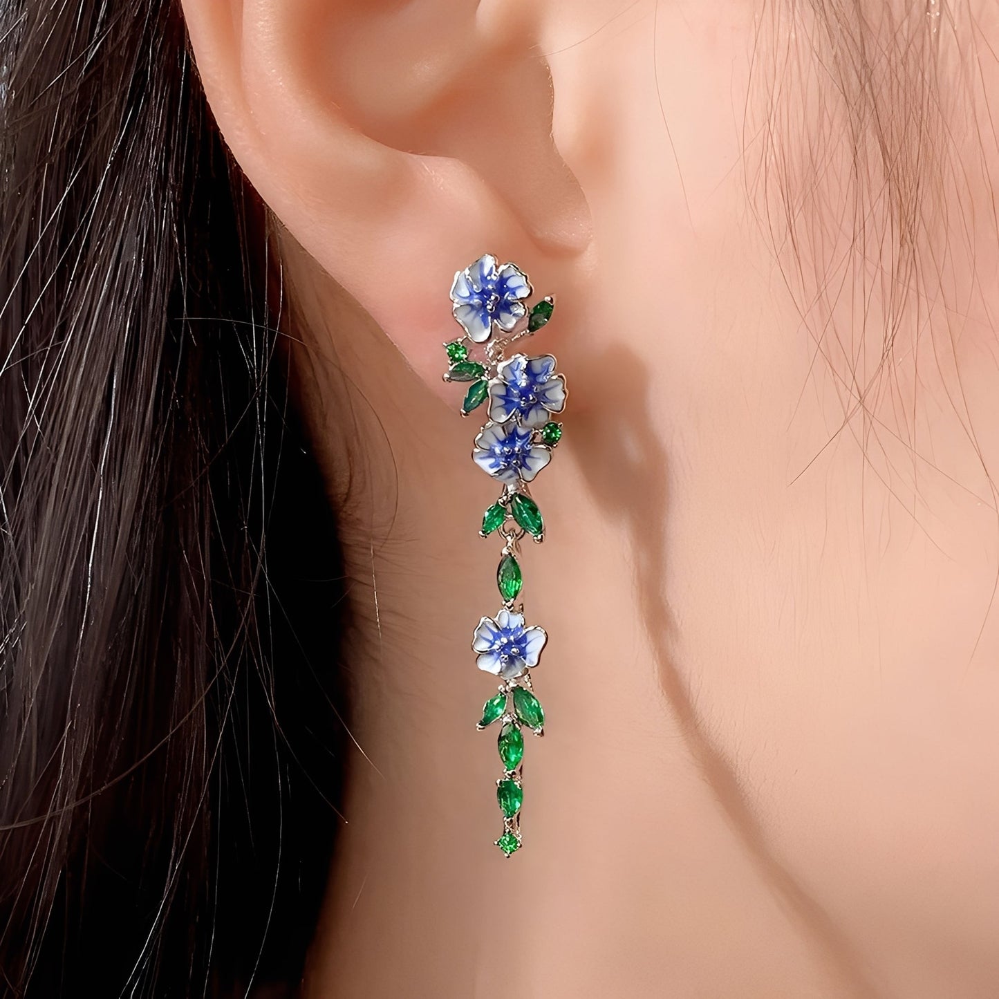 Sophie – Pendientes Cadenas Flores Azules