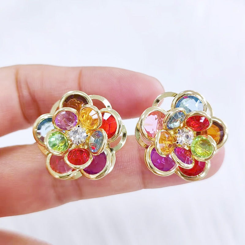 Narella – Pendientes Florales Artesanales con Cristales de Colores