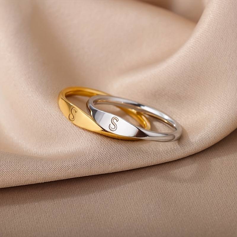 Anillo Minimalista - Anillo Minimalista con Inicial Grabada