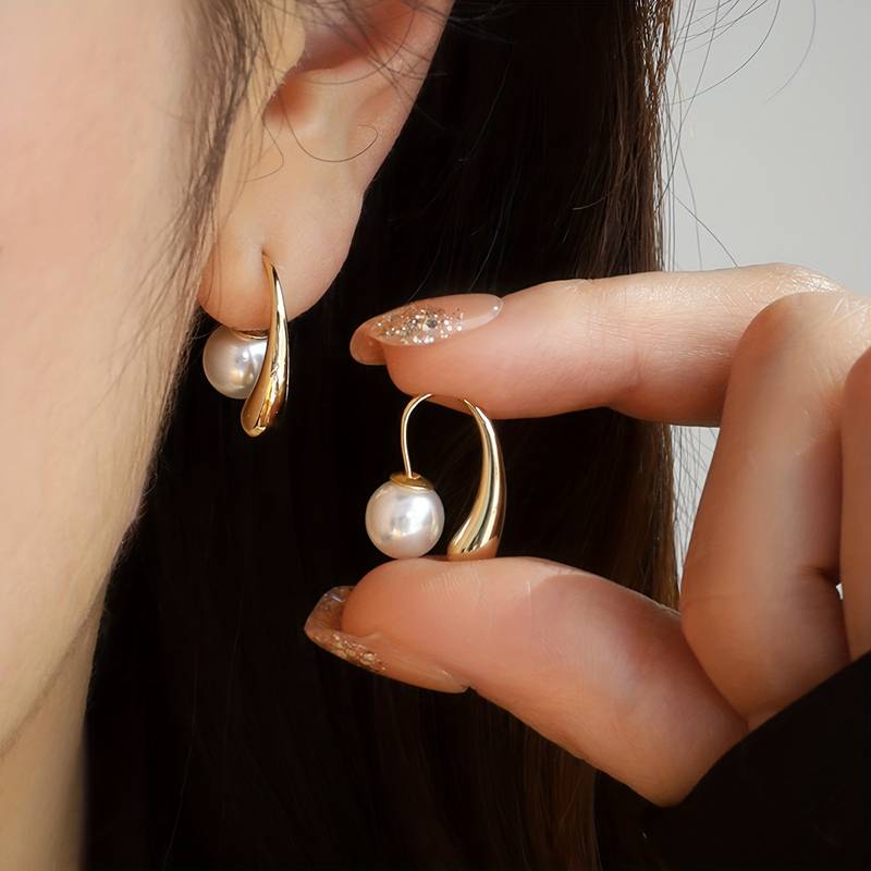 Pendientes de gota de agua con perlas