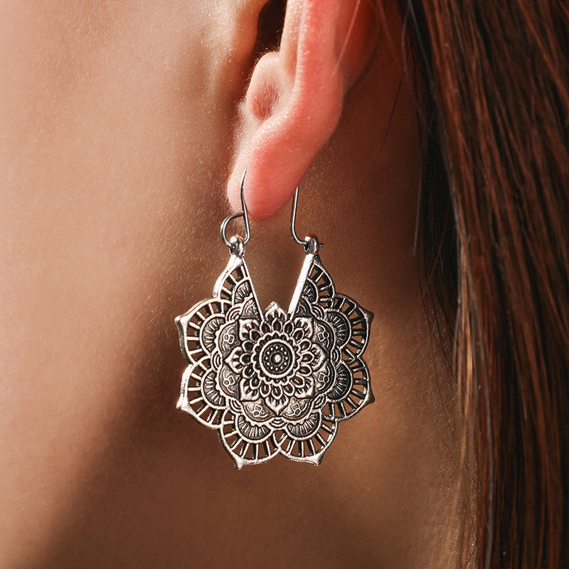 Sahana – Pendientes Boho de Mandala de Loto