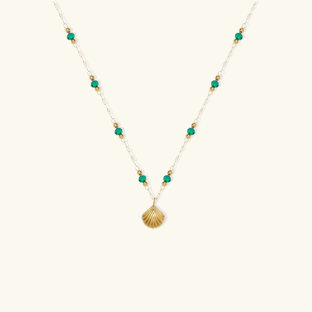 Nea – Collar Concha Dorado