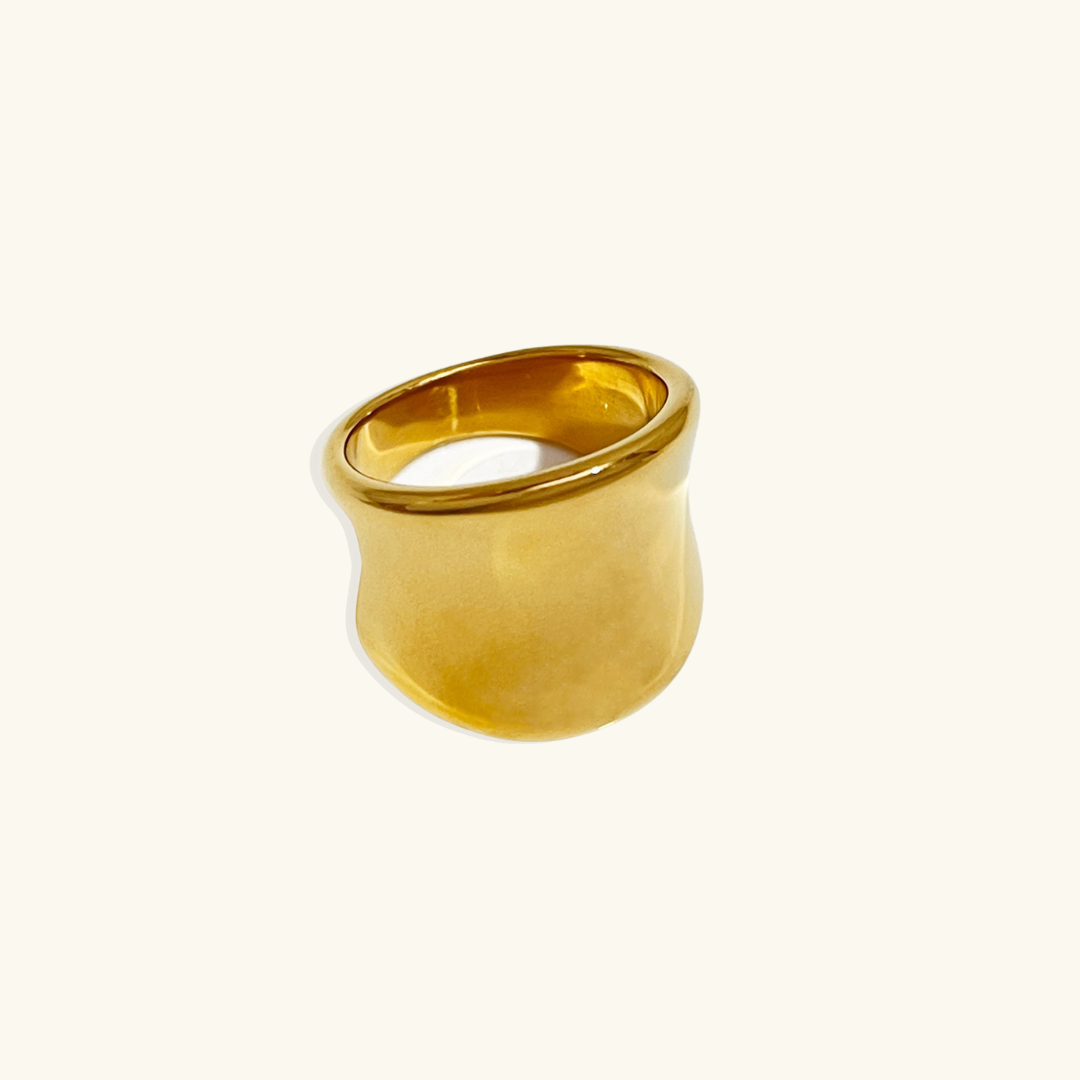 Athena – Anillo Dorado Elegante