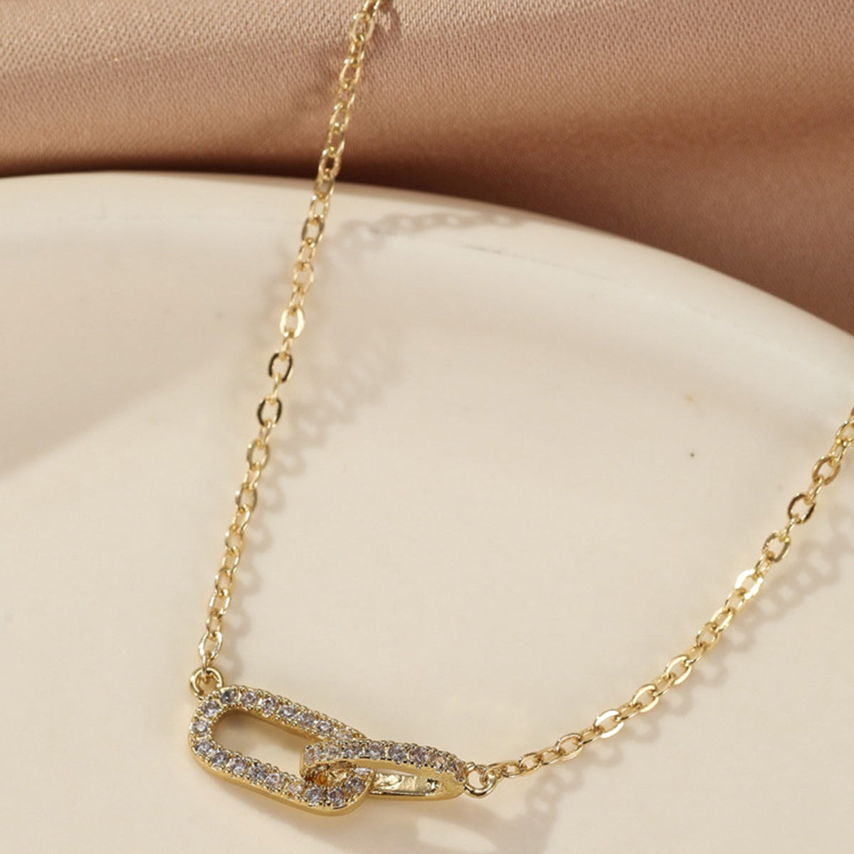 Sakura – Collar en Cadena Eslabones