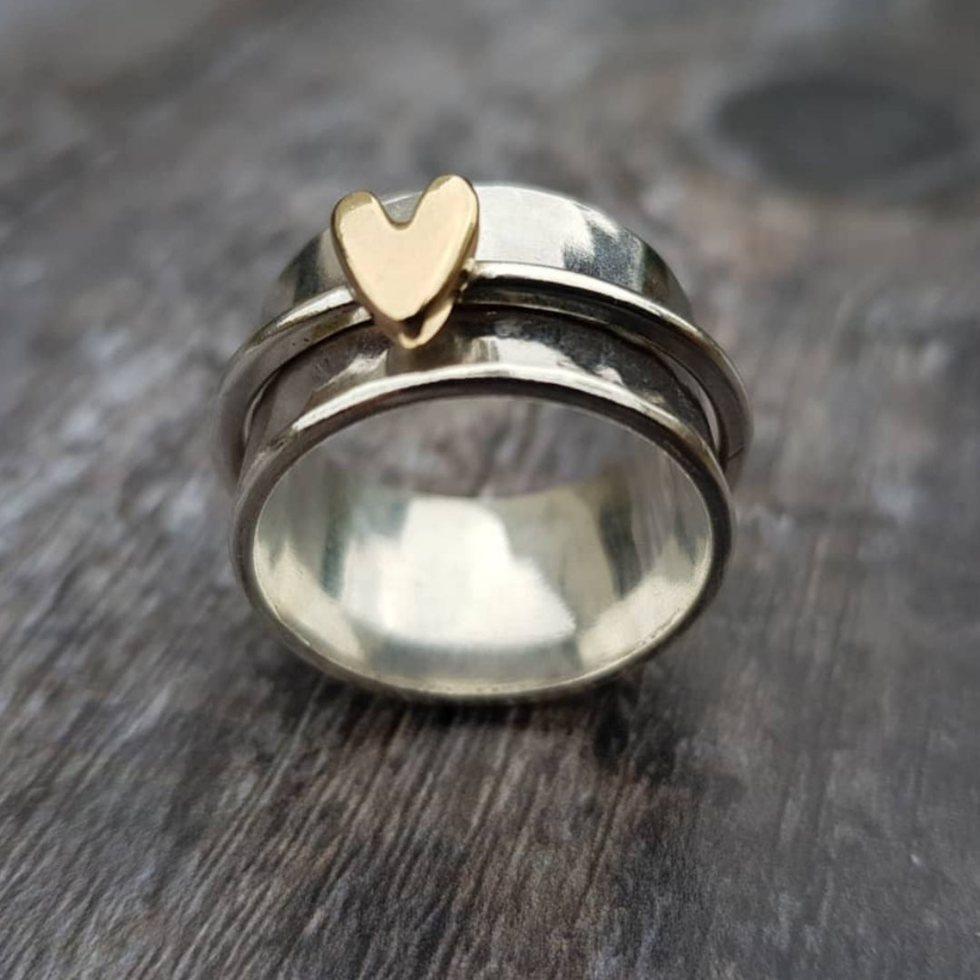 Shanie – Anillo de Plata con Corazón Dorado