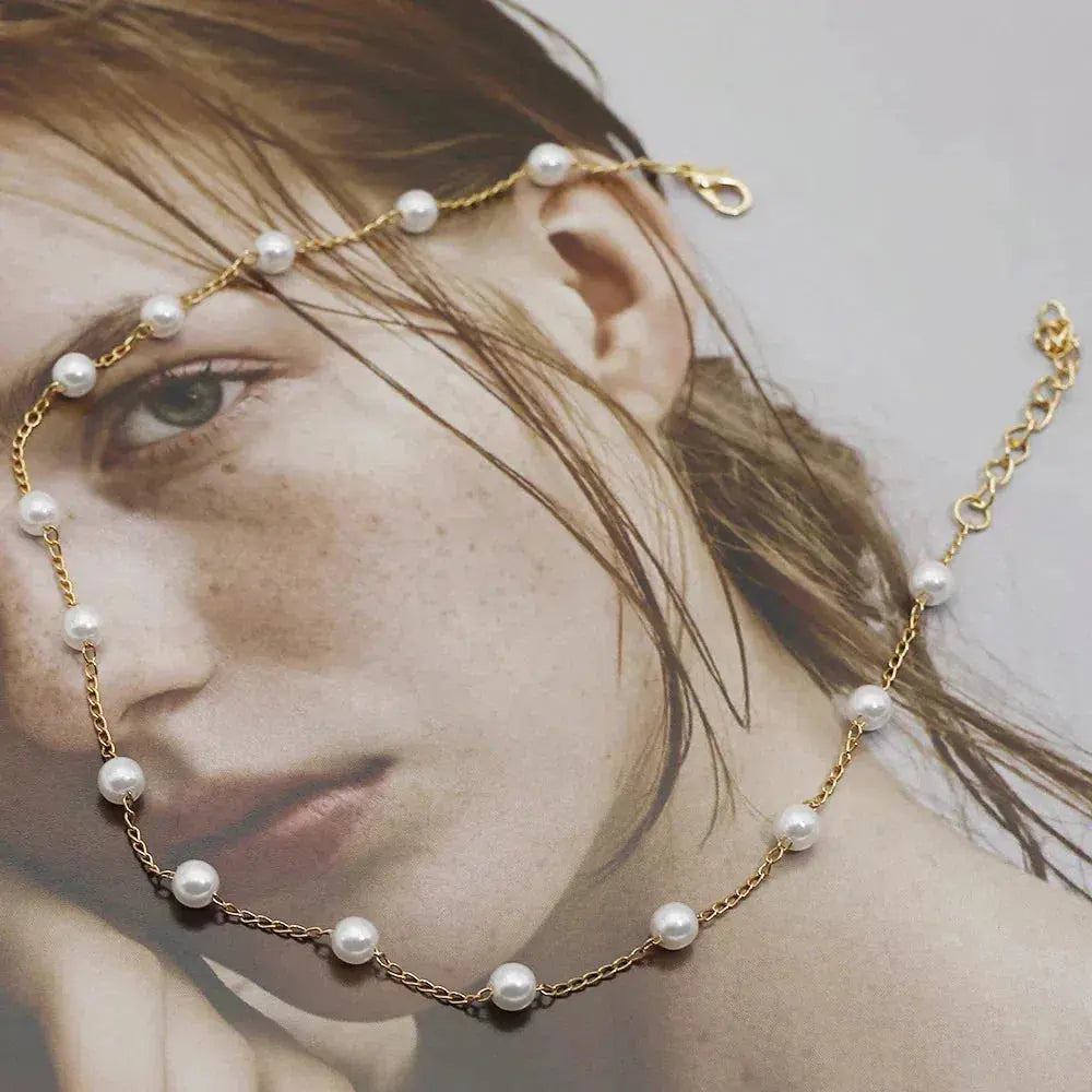Vivienne – Collar dorado con perlas