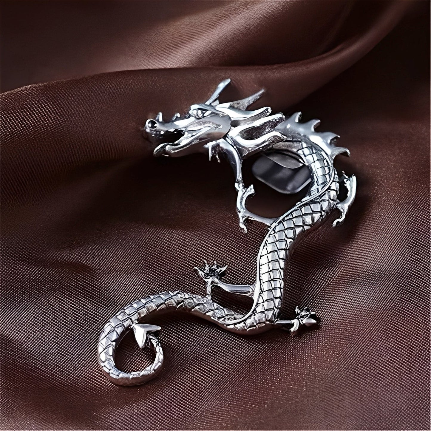 Zephyr – Garras de Dragón en Plata