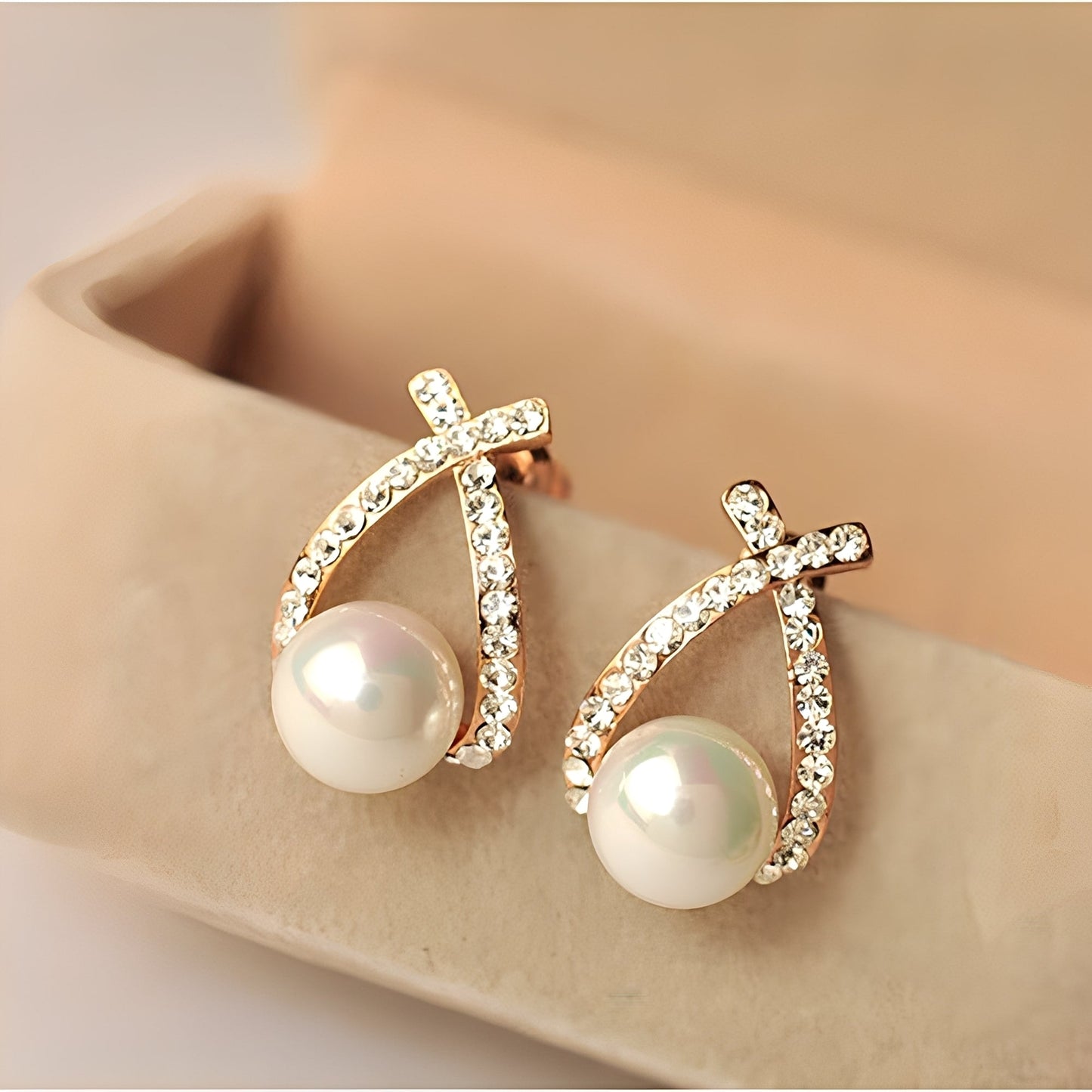 Sonia – Bisutería de Perlas con Diamantes
