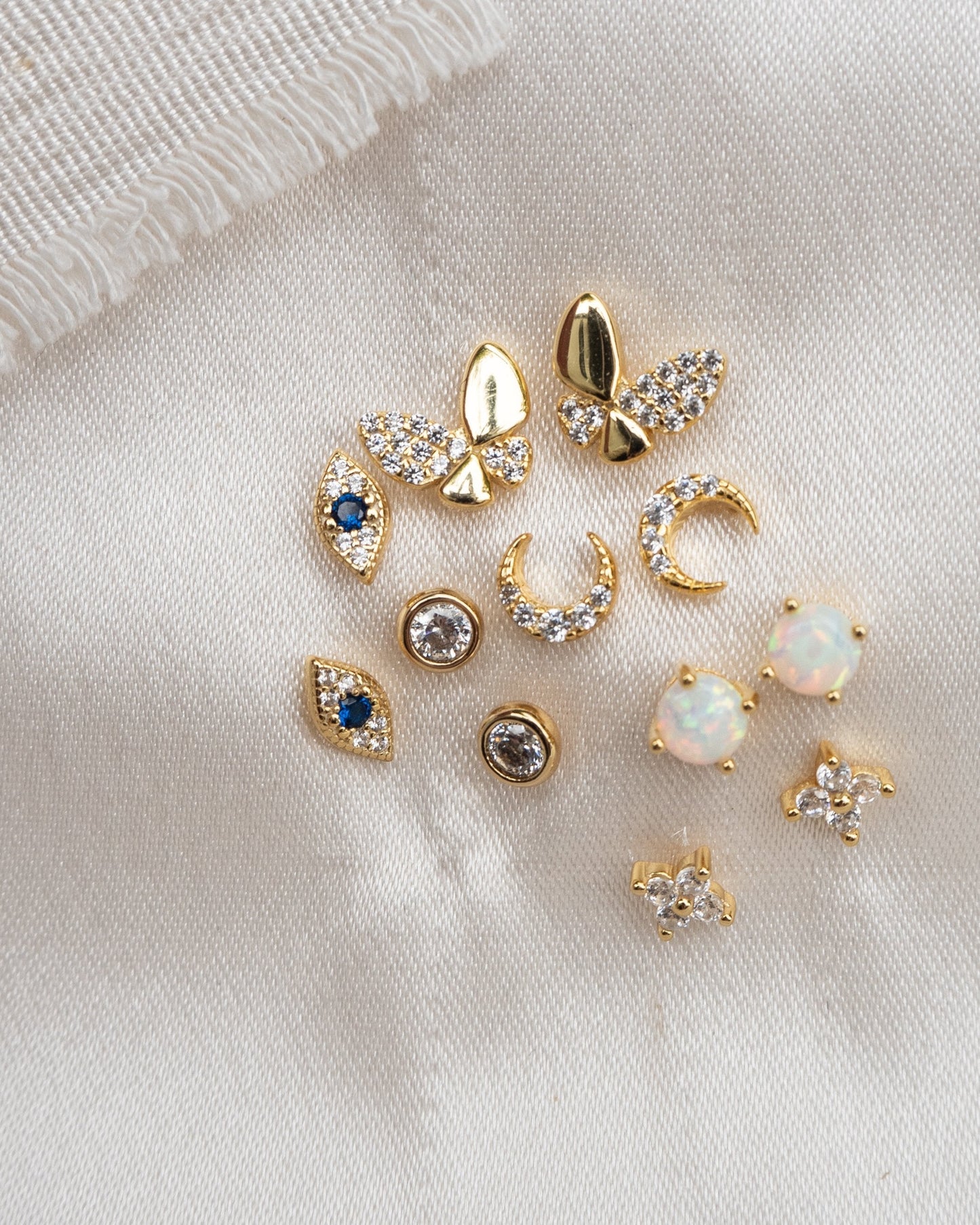 Pendientes de mariposa con cristales pavé