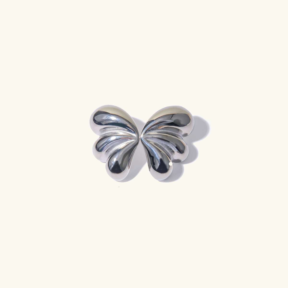 Mika - Pendientes de mariposa dorados