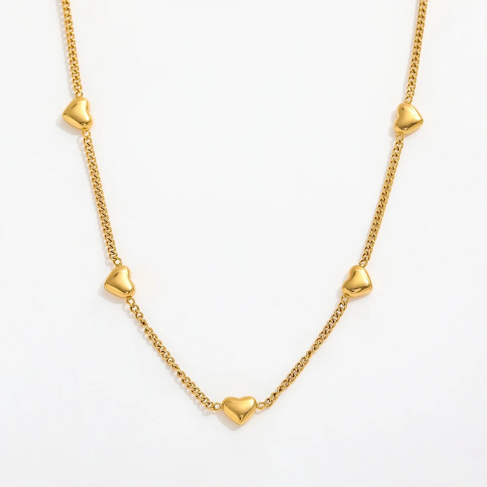 Kara – Collar Corazones Románticos