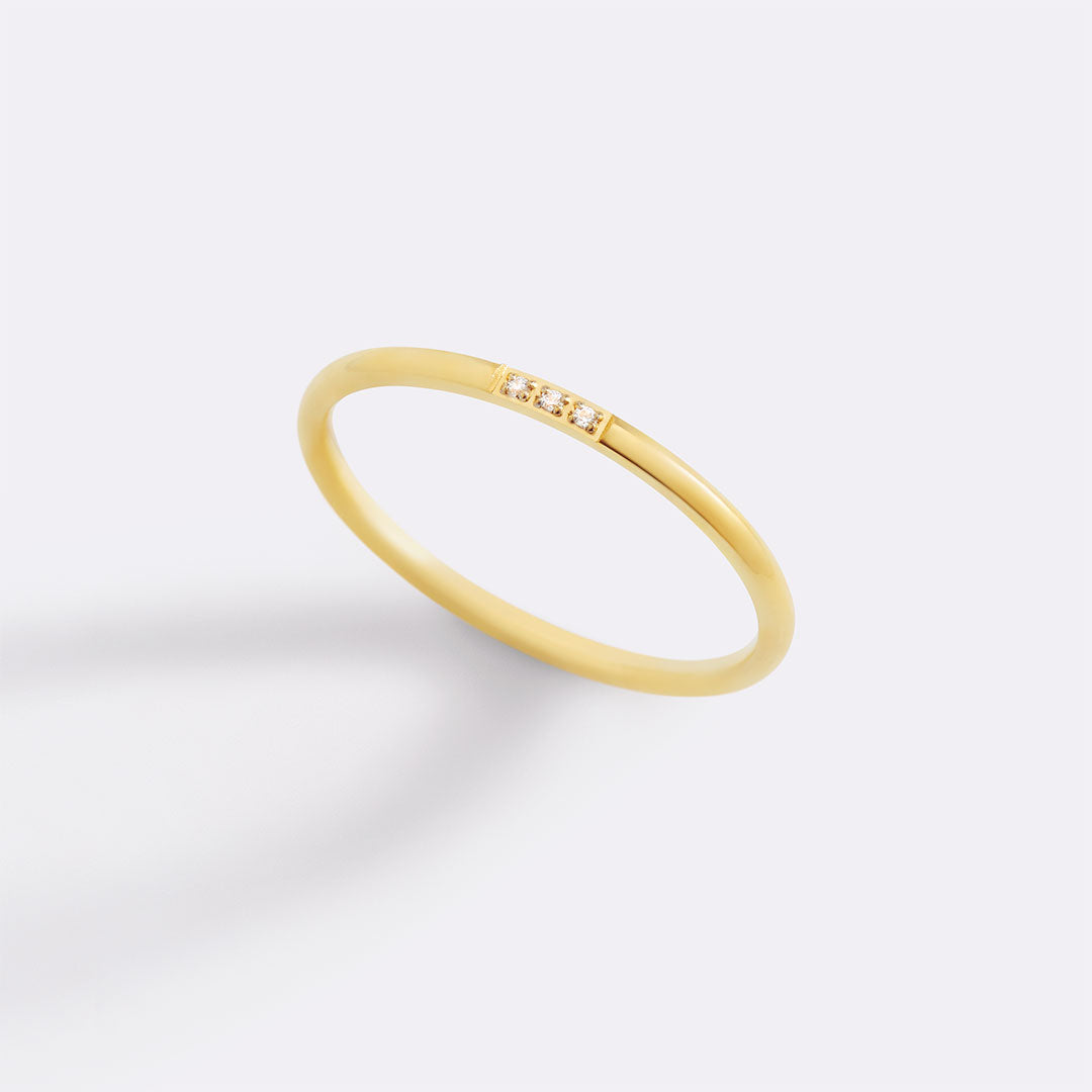 Dalia – Anillo de Diamantes Delicados