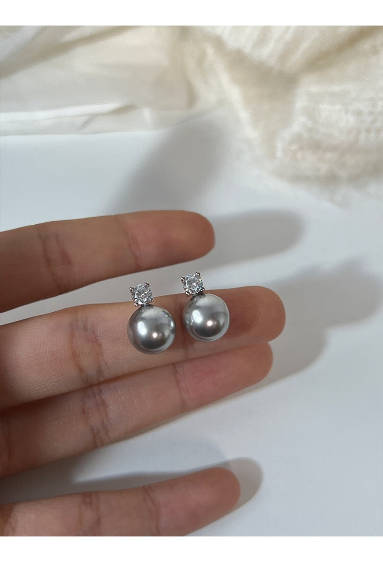 Noire – Pendientes Colgantes Atemporales con Perlas Negras