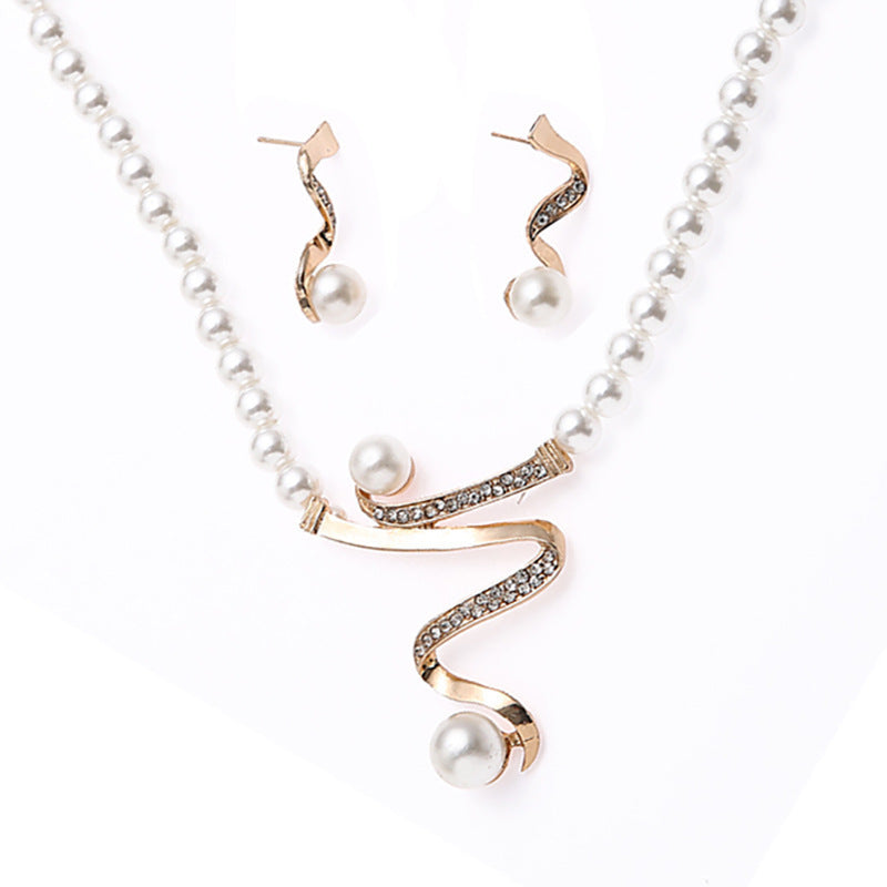 Mina – Conjunto de collar y pendientes de perlas a juego