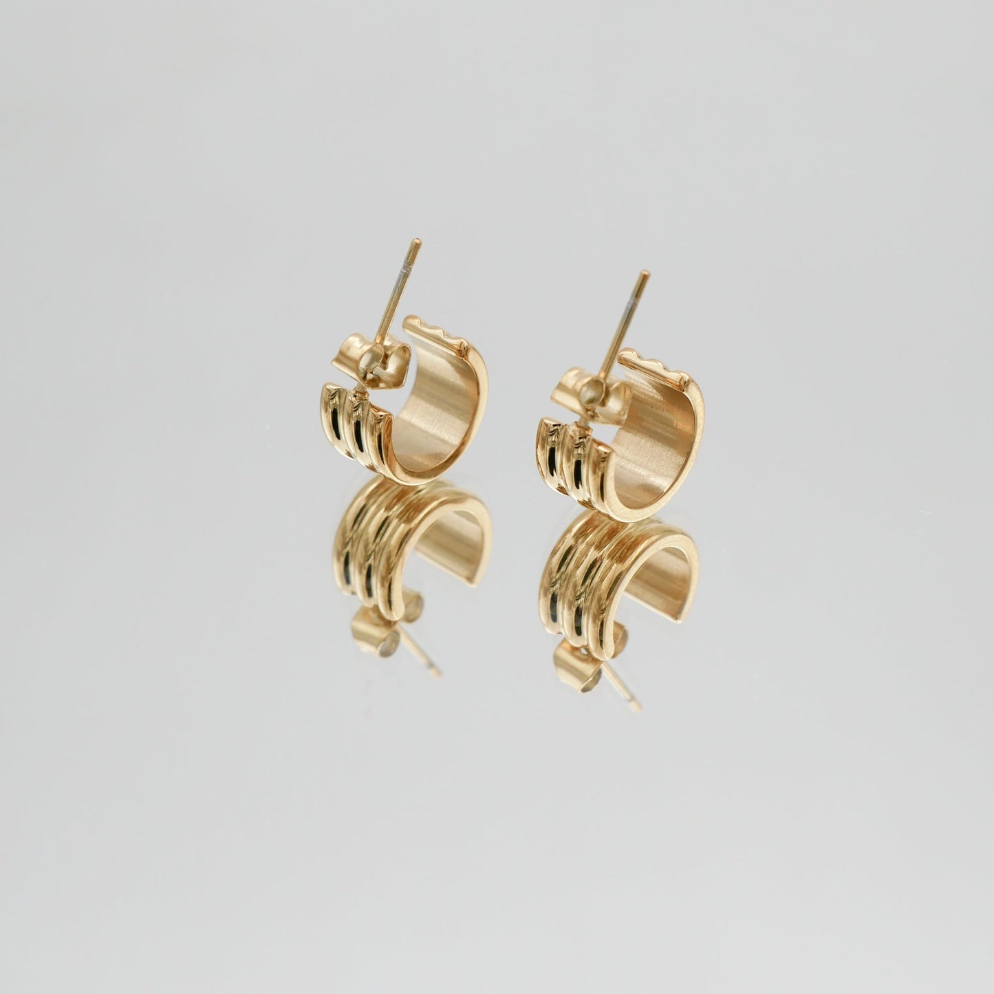 Rayna – Pendientes Mini Elegantes