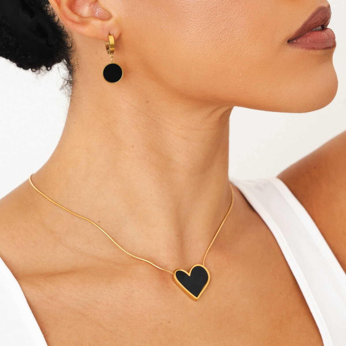 Sharlyn – Collar Colgante Corazón de Mármol