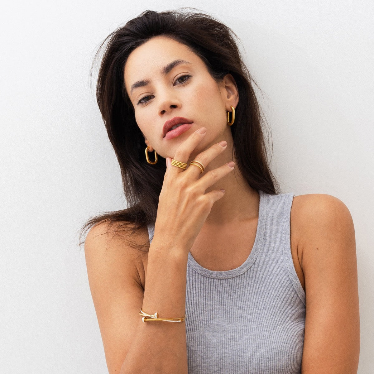 Inka – Pulsera Clavo Ornada de Piedra Brillante