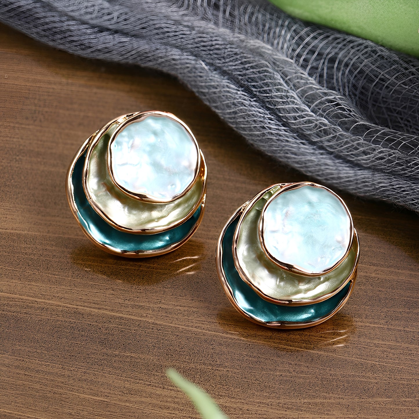 Mireya – Pendientes Vintage Redondos Pintados a Mano en Capas