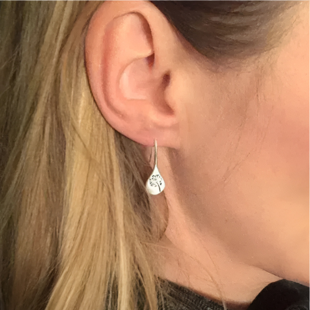 Solene – Pendientes de Deseo con Diente de León en Plata de Ley