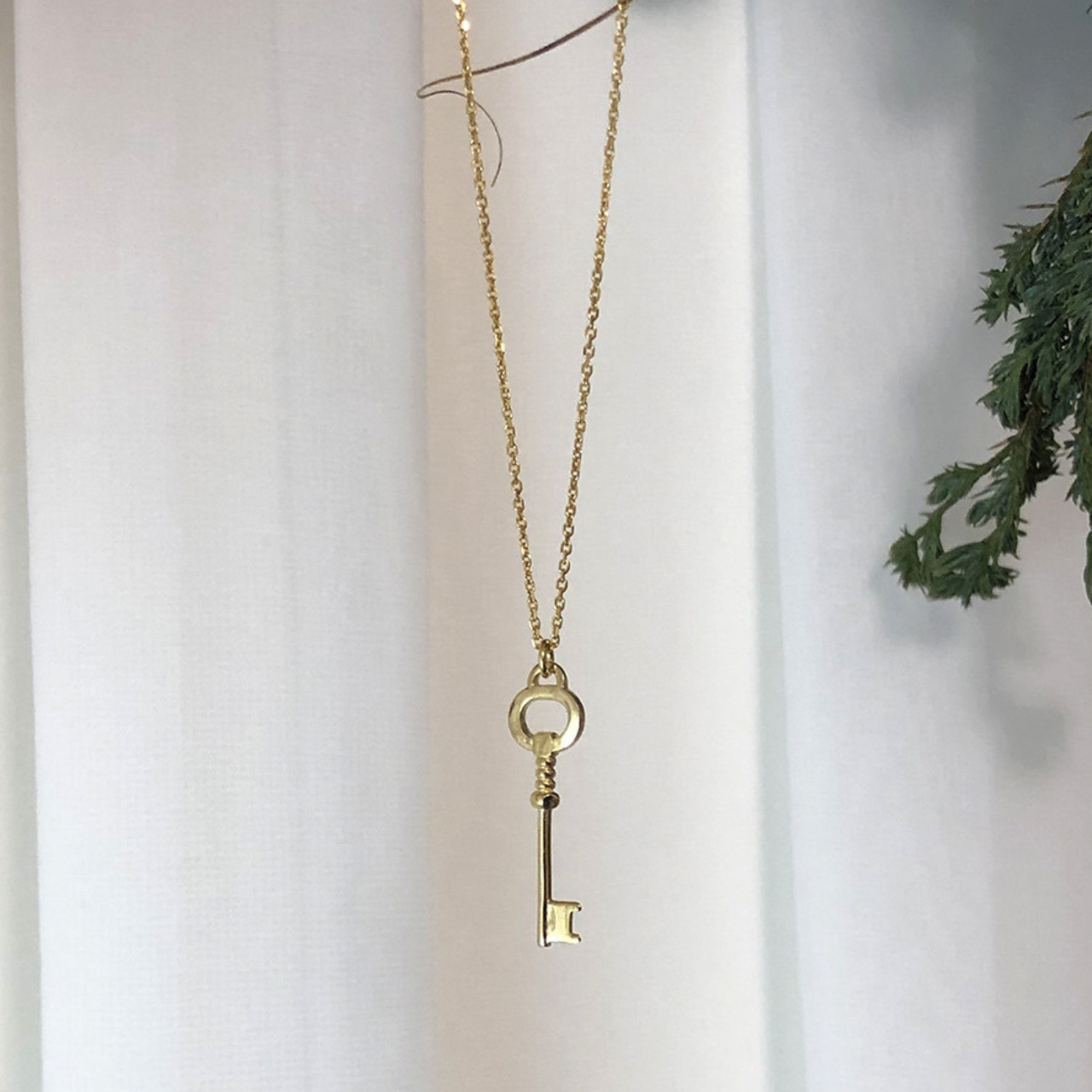 Colgante de llave dorada - Collar de candado