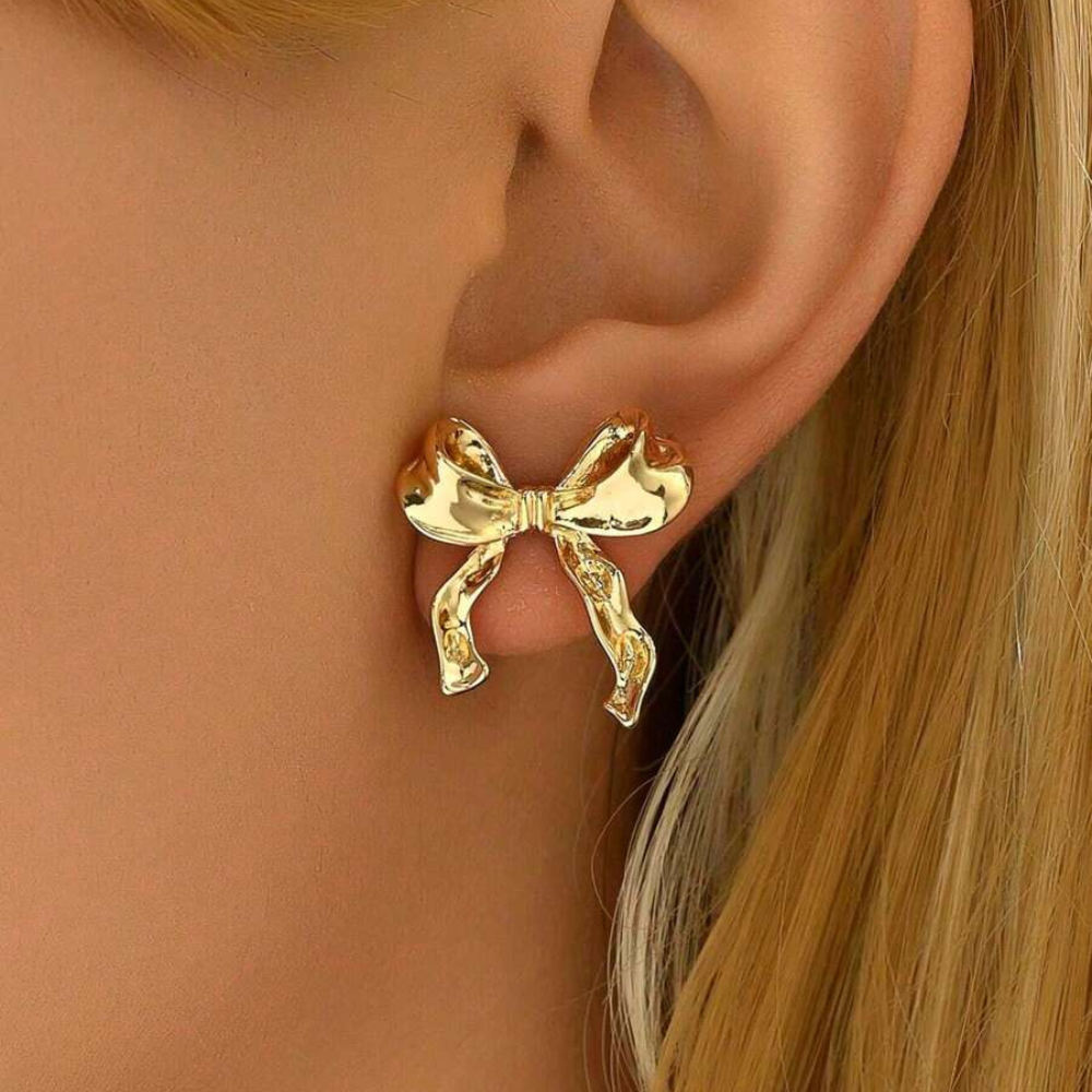 Pendientes de oro blanco con lazo - Pendientes de botón con diseño de lazo