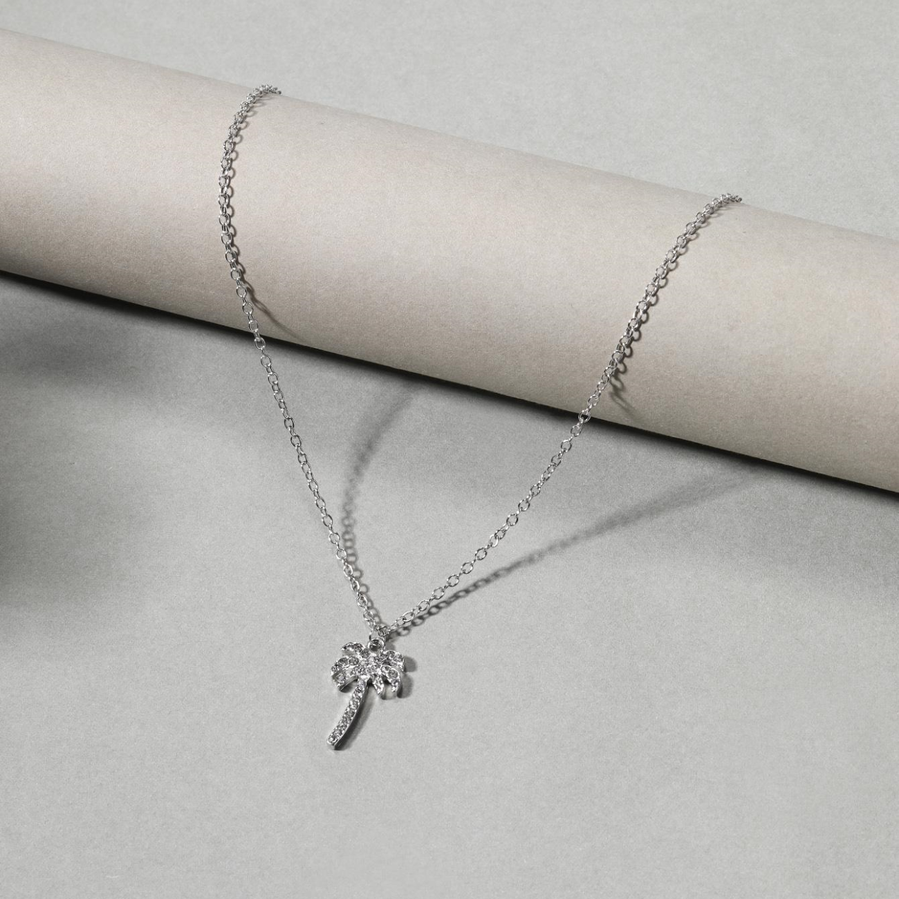 Collar de palma - Colgante de tema isleño