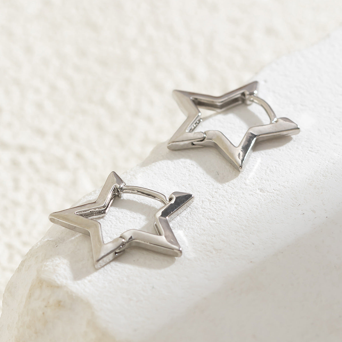 Pendientes Star Huggie - Neumáticos Star