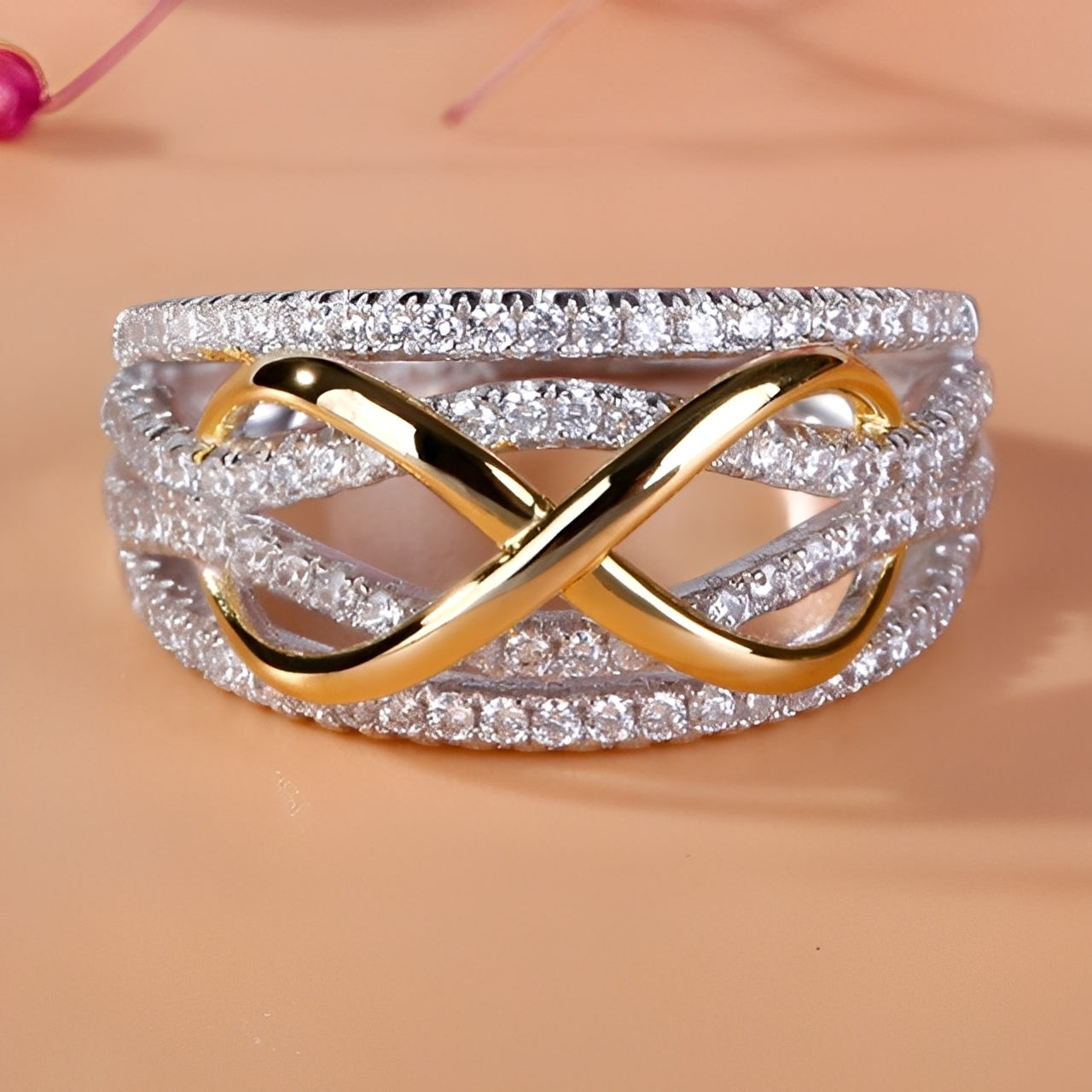 Inaya – Anillo Símbolo Infinito Elegante para Mujer