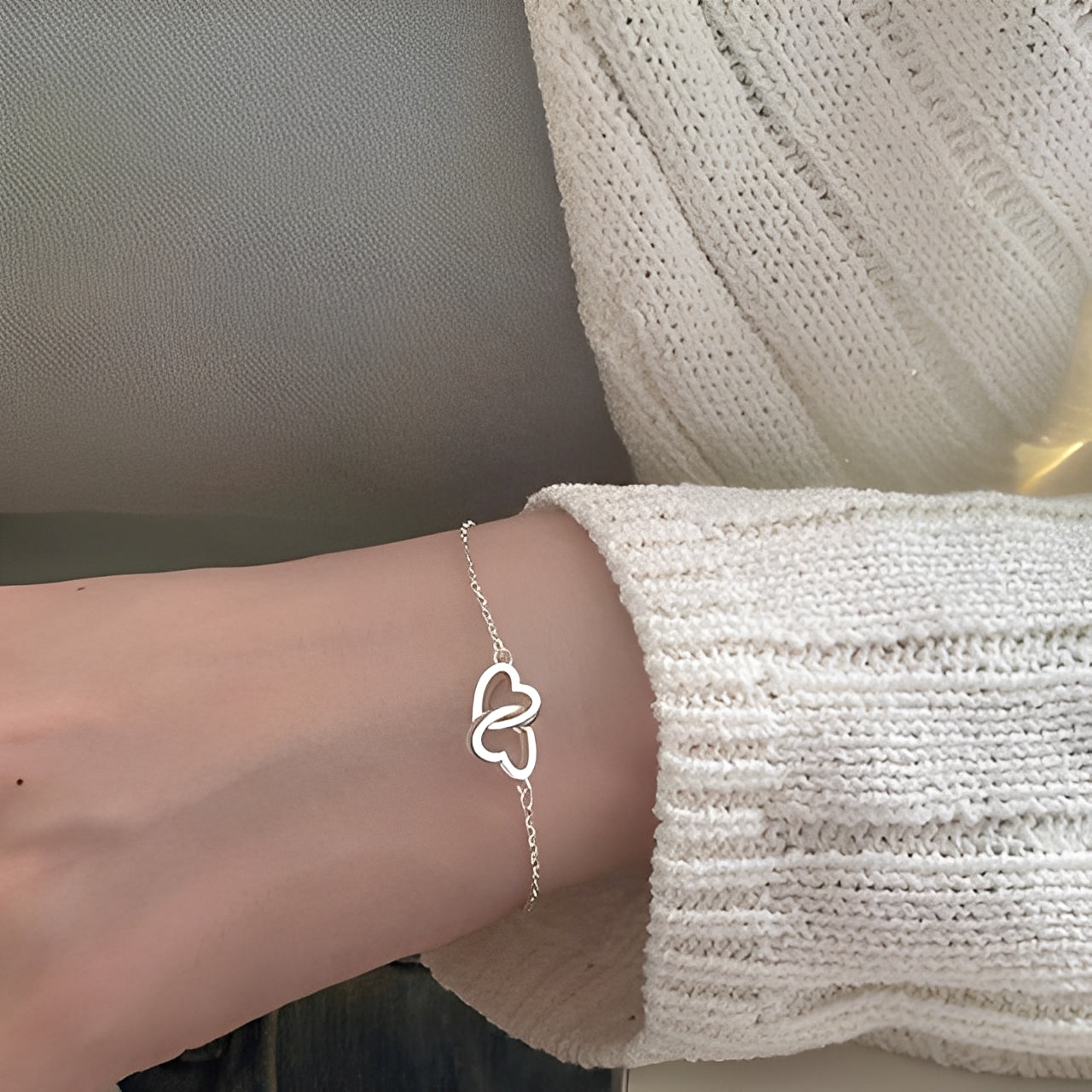 Amara – Pulsera de la Suerte de Doble Corazón