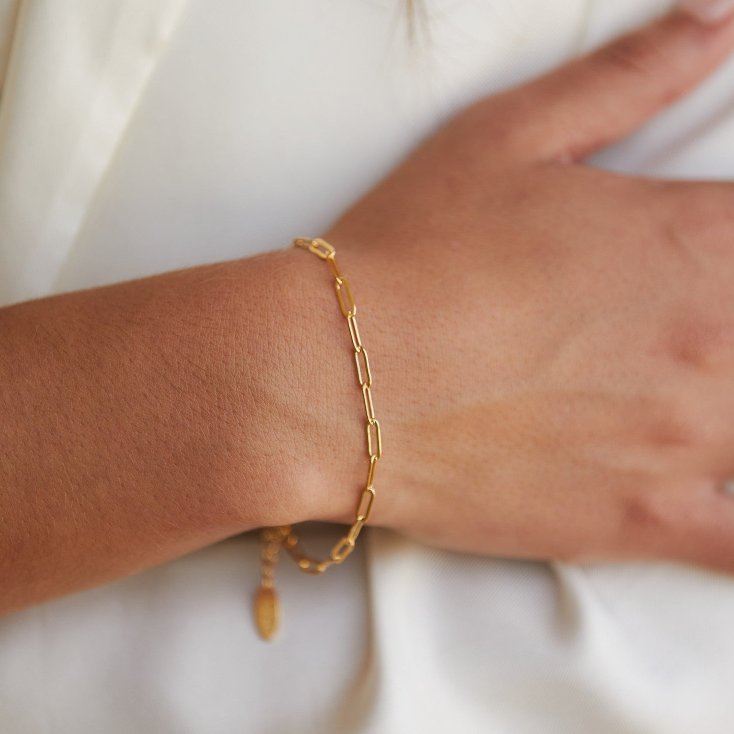 Cozumel – Pulsera Cadena Paperclip Dorada