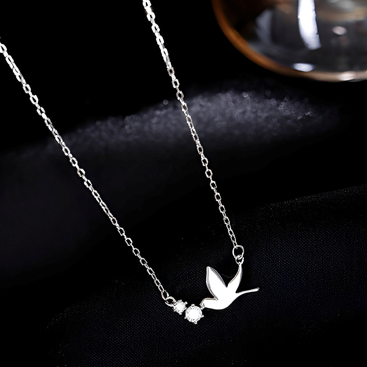 Denn – Collar con Pendiente Paloma