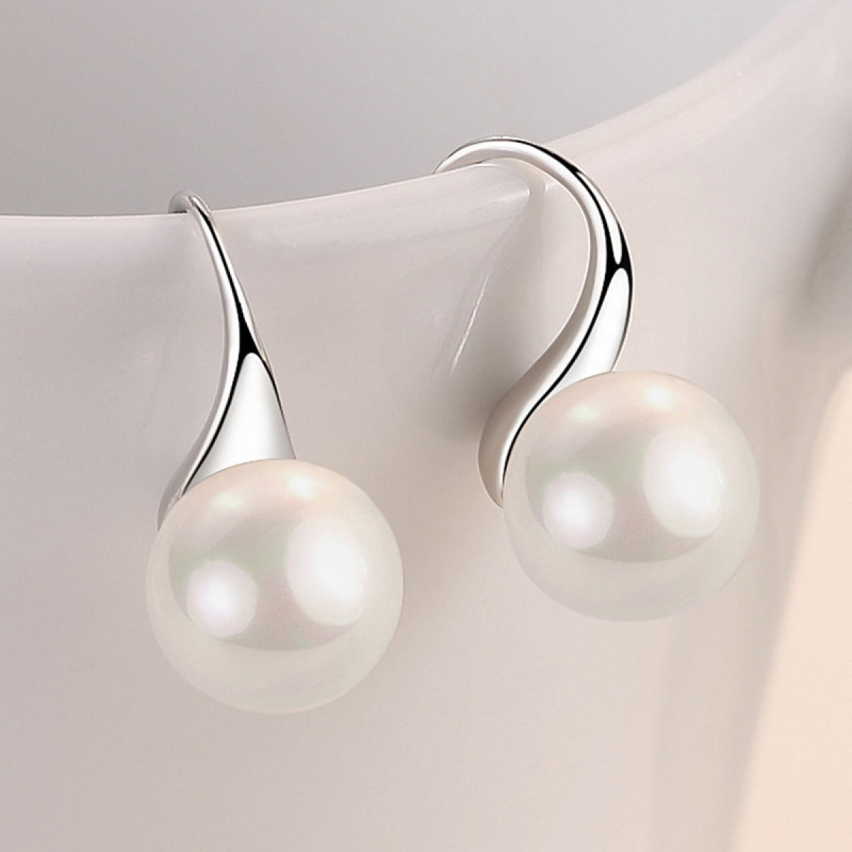 Cess – Pendientes Vintage Elegancia en Perlas