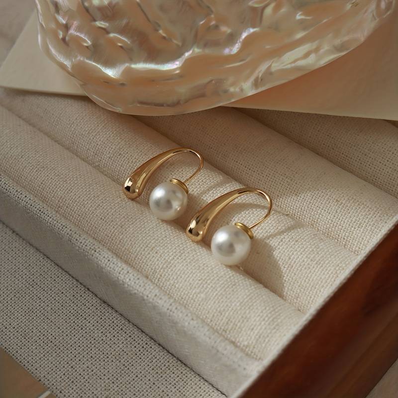 Pendientes de gota de agua con perlas