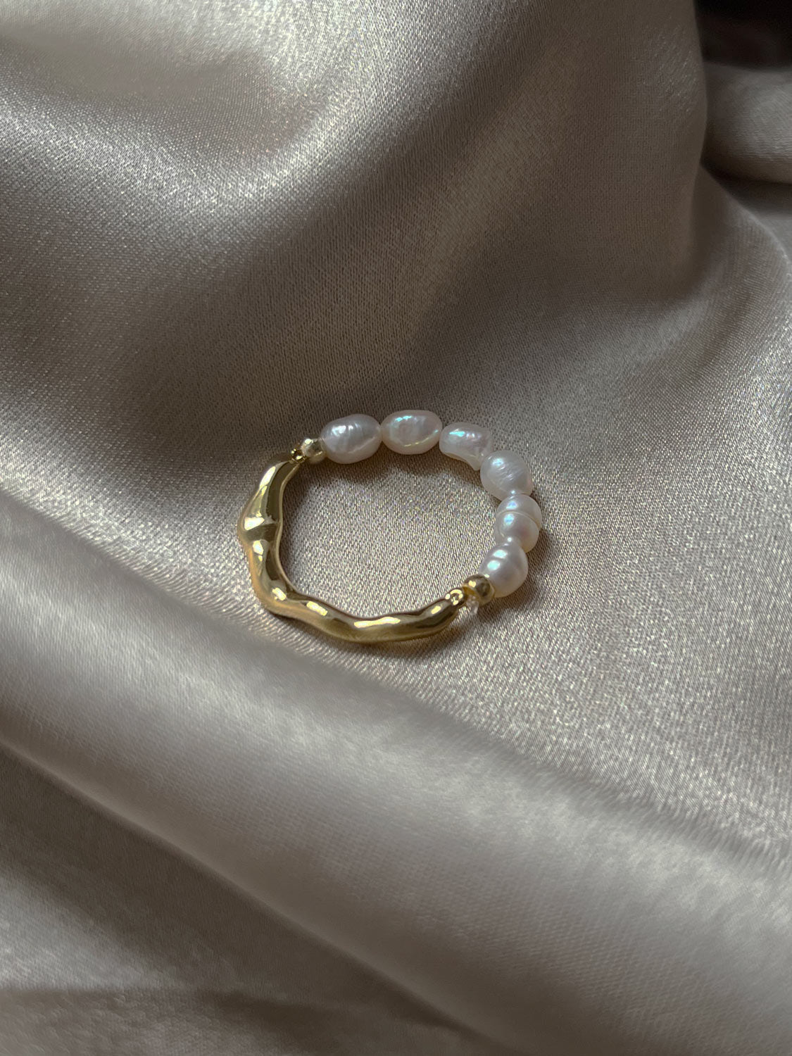 Jane - Anillo Dualidad Oro y Perlas
