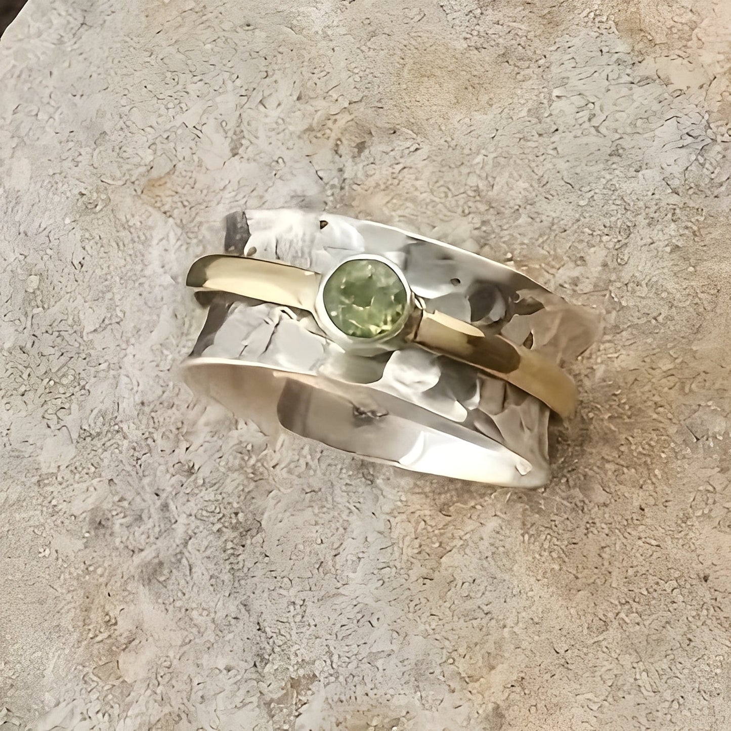 Elena – Anillo Elegante en Circonita Verde