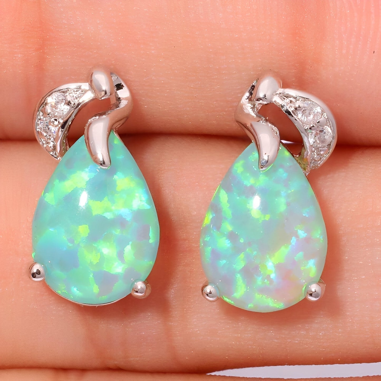 Isaline – Pendientes Brillantes Ópalo Verde & Plata