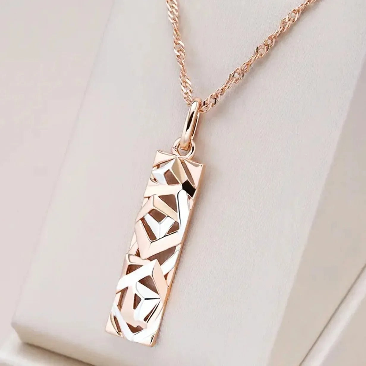 Lyana – Collar Luz y Gracia