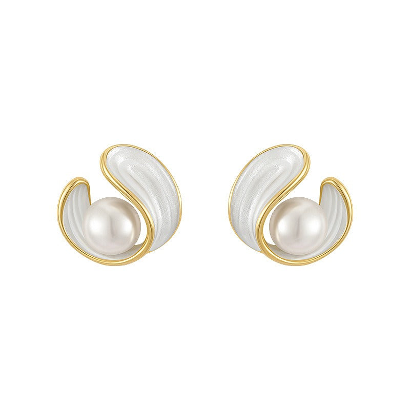 Alina – Pendientes Lujosos en Ópalo Blanco, Perla y Dorado
